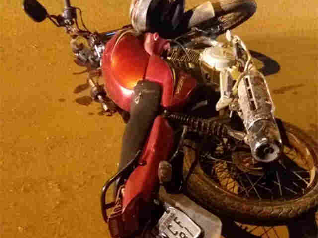 SUSPEITO DE ROUBO MORRE EM COLISÃO COM POSTE DURANTE FUGA