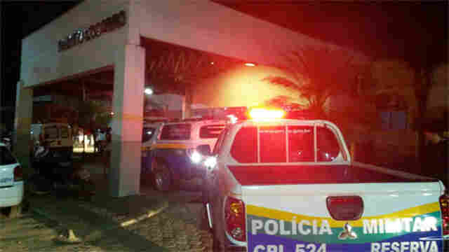 Jovem é esfaqueado durante briga e socorrido em estado grave