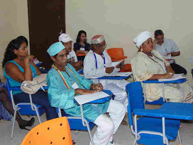 Sociedade e Prefeitura debatem política de desenvolvimento sustentável de povos e comunidades tradicionais