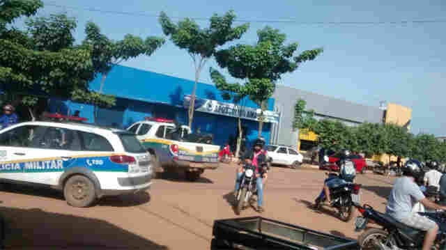 HOMEM INVADE BANCO DO BRASIL EM PORTO VELHO E FAZ REFÉNS