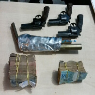 VÍDEO: CRIMINOSO QUE DESARMOU SEGURANÇAS DO BANCO DO BRASIL COM ARMA ARTESANAL JÁ TINHA RECOLHIDO R$ 20 MIL