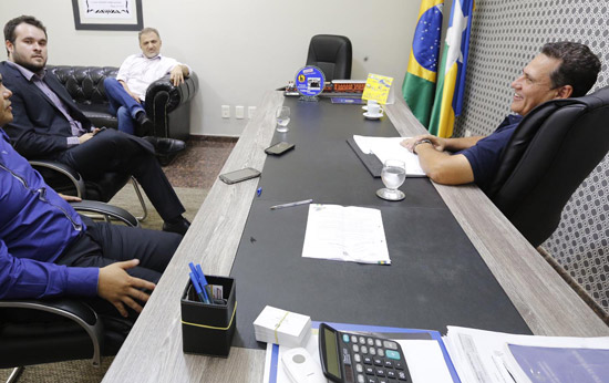 Controlador Geral do Estado apresenta plano de trabalho a deputados
