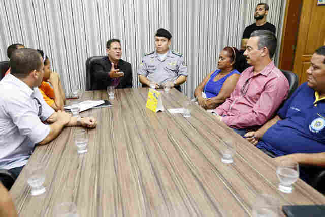 Maurão garante que projeto alterando regime previdenciário de militares será discutido com a classe