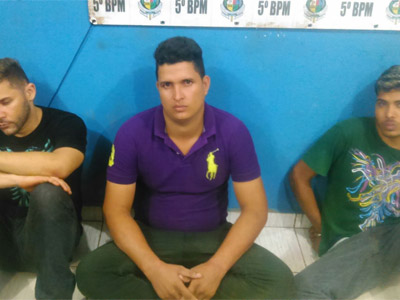 POLÍCIA PRENDE QUADRILHA APÓS TIROTEIO EM POSTO DE COMBUSTÍVEL NA CAPITAL