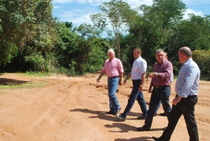 Airton Gurgacz vistoria obras