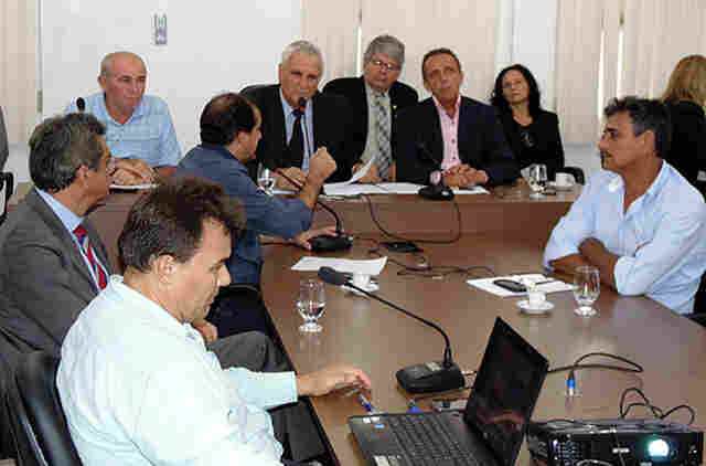 RONDÔNIA AMARGA R$ 579 MILHÕES DE PREJUÍZOS COM CARTEL DA CARNE