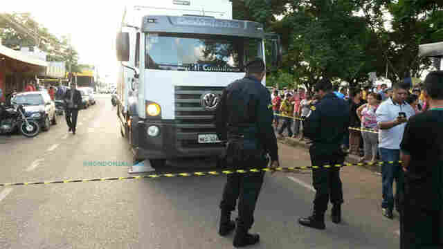 Homem é atropelado e morto por caminhão na Capital