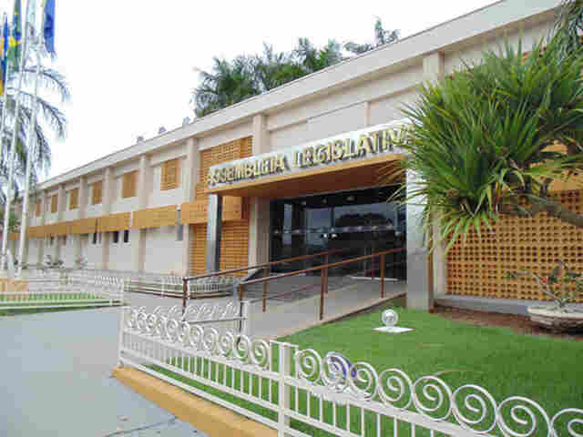 TJ considera inconstitucional norma da Assembleia que transformou servidores celetistas em estatutários