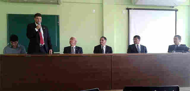 Empossada nova diretoria da Associação dos Delegados