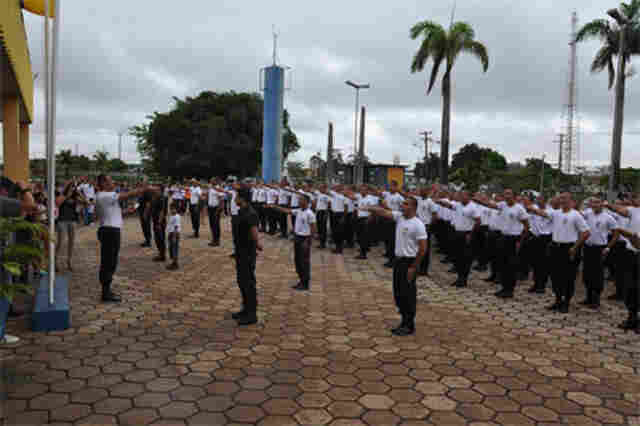 Governo anuncia que irá convocar imediatamente 158 agentes penitenciários aprovados em concurso