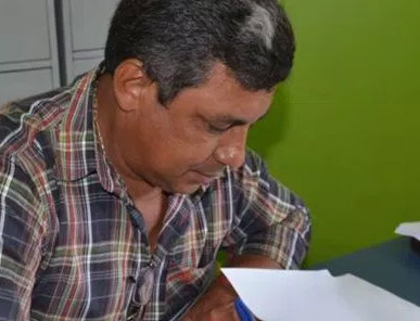 PREFEITO RENUNCIA E PRESIDENTE DA CÂMARA ASSUME EM CANDEIAS