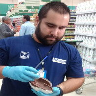 Ipem fiscaliza peso e qualidade de ovos de páscoa em supermercados e lojas especializadas