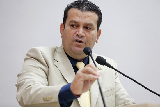 Projeto de Ezequiel regula processo administrativo na administração pública