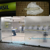 Bando arromba banco mas alarme impede roubo