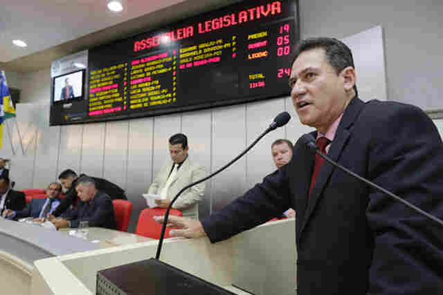 Maurão confirma ida para o PMDB e convida para ato de filiação