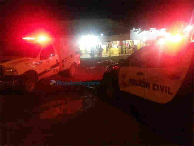 HOMEM DISCUTE EM BAR, MATA UM E TENTA CONTRA A VIDA DE OUTRO