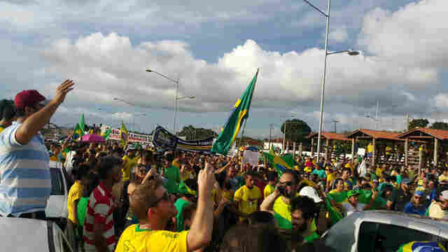 Pelo menos 3 mil protestam contra Dilma e o PT em Porto Velho