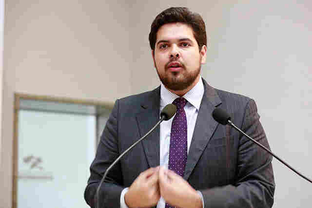 Proposta de Jean Oliveira institui  Dia Estadual de Limpeza e Conservação de Rios e Igarapés