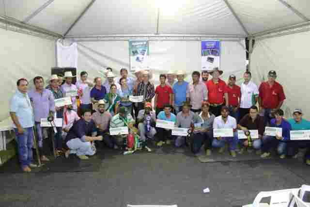 Criadores de Ouro Preto e Vale do Paraíso vencem concurso leiteiro da Agri Show Norte