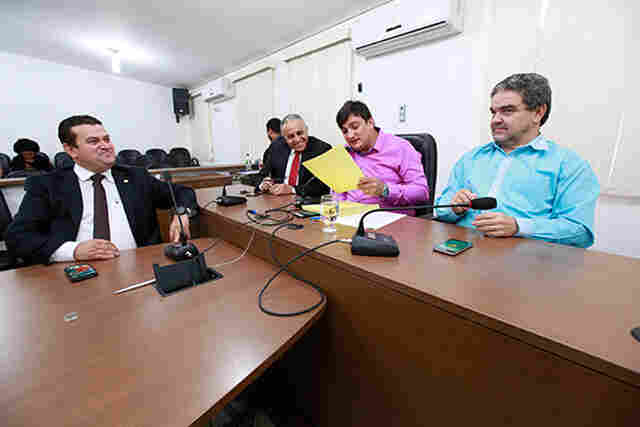 Comissão de Finanças distribui matérias para relatoria de deputados