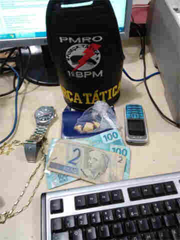 Força Tática do 1º Batalhão apreende dinheiro e droga no Bairro Mato Grosso