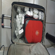 Polícia prende adolescente com 22 quilos de maconha na BR-364