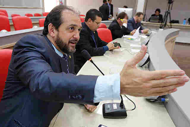 Laerte Gomes propõe lei que prevê medicação gratuita a pacientes com câncer