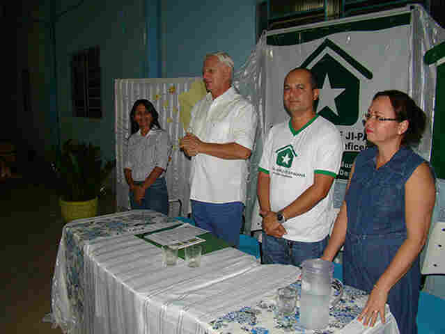 Deputado Airton entrega Moção de Louvor à Casa da União de Ji-Paraná