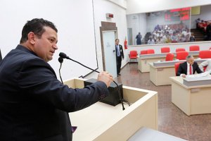 Assembleia aprova projeto de Ezequiel Junior que garante direito ao consumidor