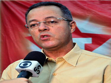 Defesa de Roberto Sobrinho adota estratégia para garantir registro eleitoral