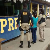 PRF prende dois foragidos da Justiça na BR-364