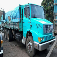 Polícia Ambiental apreende caminhão com mais de 10m³ de madeira serrada