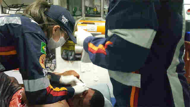 Homem inicia confusão em bar e amigo acaba sendo esfaqueado