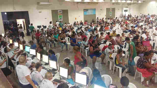 No último dia de cadastramento, 20 pessoas ficam de fora do Minha Casa, Minha Vida