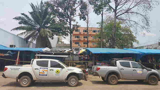 Defesa Civil retira camelôs de praça na capital