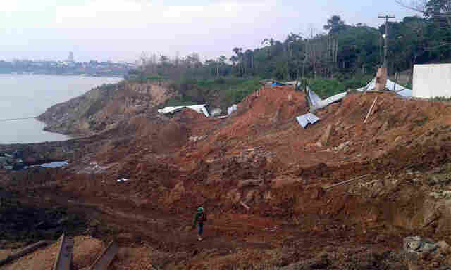 Limpeza em porto que desbarrancou no Rio Madeira já está quase concluída