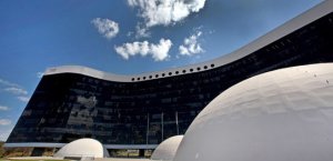 TSE divulga prestação de contas parcial de candidatos e partidos