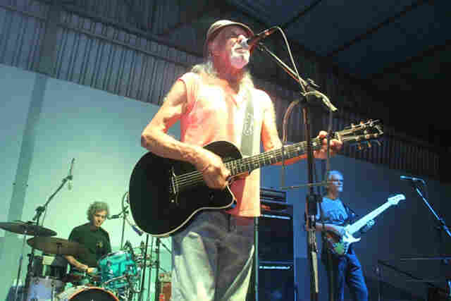 Roqueiro da Roça, Zé Geraldo faz show memorável em Ouro Preto do Oeste