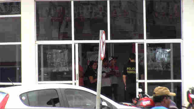 Polícia Federal realiza busca e apreensão em comitê de campanha de Jean Mendonça