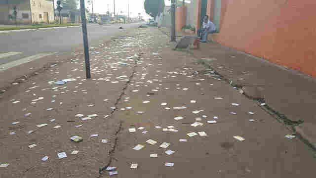 Candidatos descumprem compromisso com o TRE e sujam locais de votação em Porto Velho