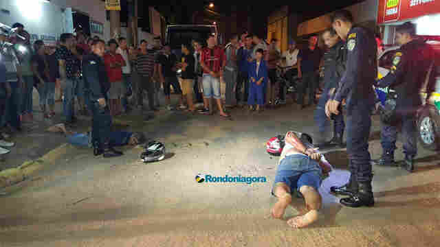 Traficantes colidem em carro da PM durante perseguição na capital