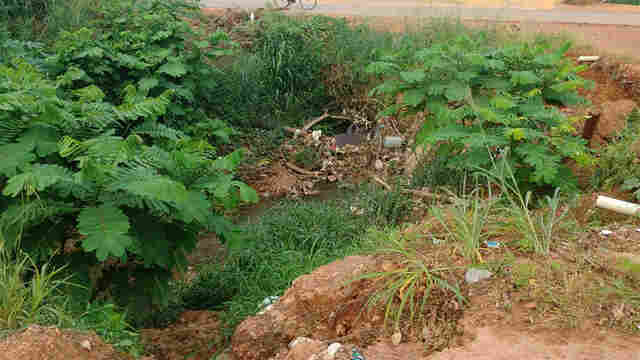 Bueiro gera problemas para moradores do Bairro JK I há mais de 30 anos