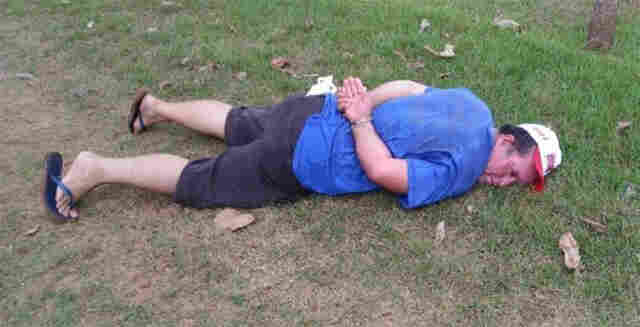 Homem agride ex-esposa a pauladas e acaba preso