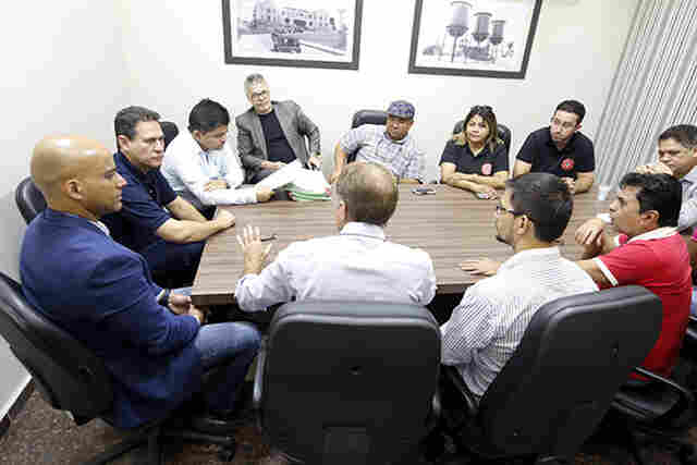 Chefe da Casa Civil diz que vai analisar com PGE e Sepog decreto que regulamenta auxílio transporte