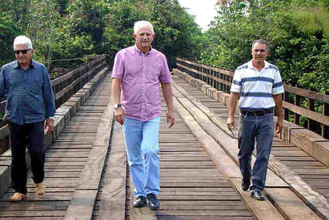 Deputado Airton acompanha construção de pontes