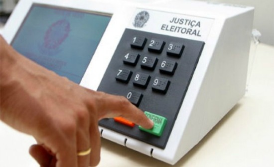 TSE registra 13 ocorrências duas horas após início da votação