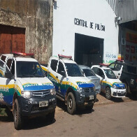 Foragido é preso após levar tiro em bar