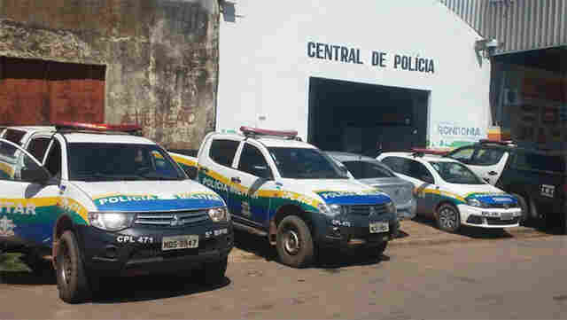 Foragido é preso após levar tiro em bar