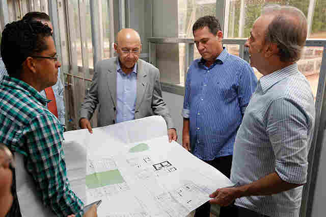 Maurão de Carvalho visita obras do Hospital de Câncer da Amazônia