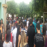 1º Dia: Portões já estão abertos para estudantes que vão fazer o Enem 2016